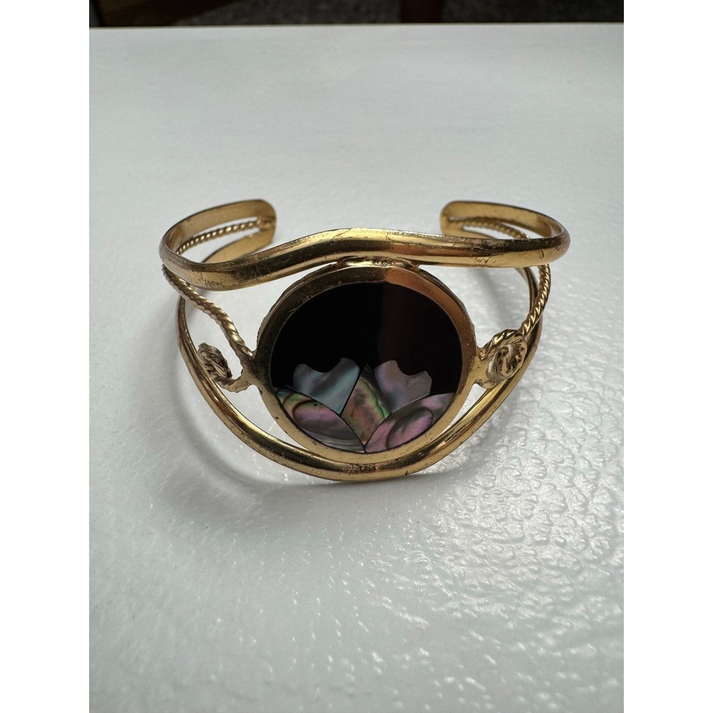 Alpaca Mexico mop bracelet gold tone